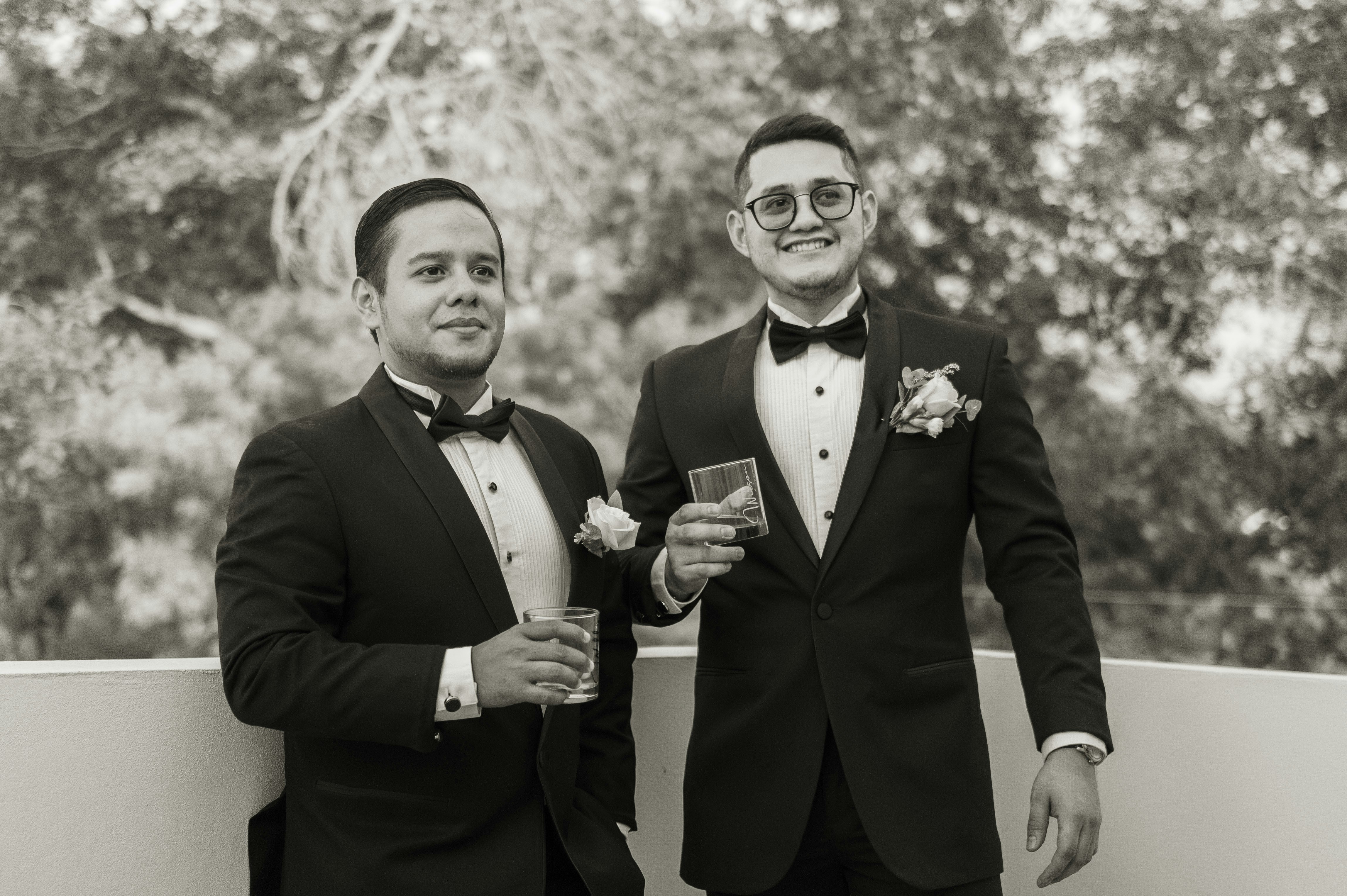 manuel figueroa cXCpL4snjJI unsplash image on Planning Your Unforgettable LGBTQ+ Wedding in Calgary: A Practical Guide & Checklist